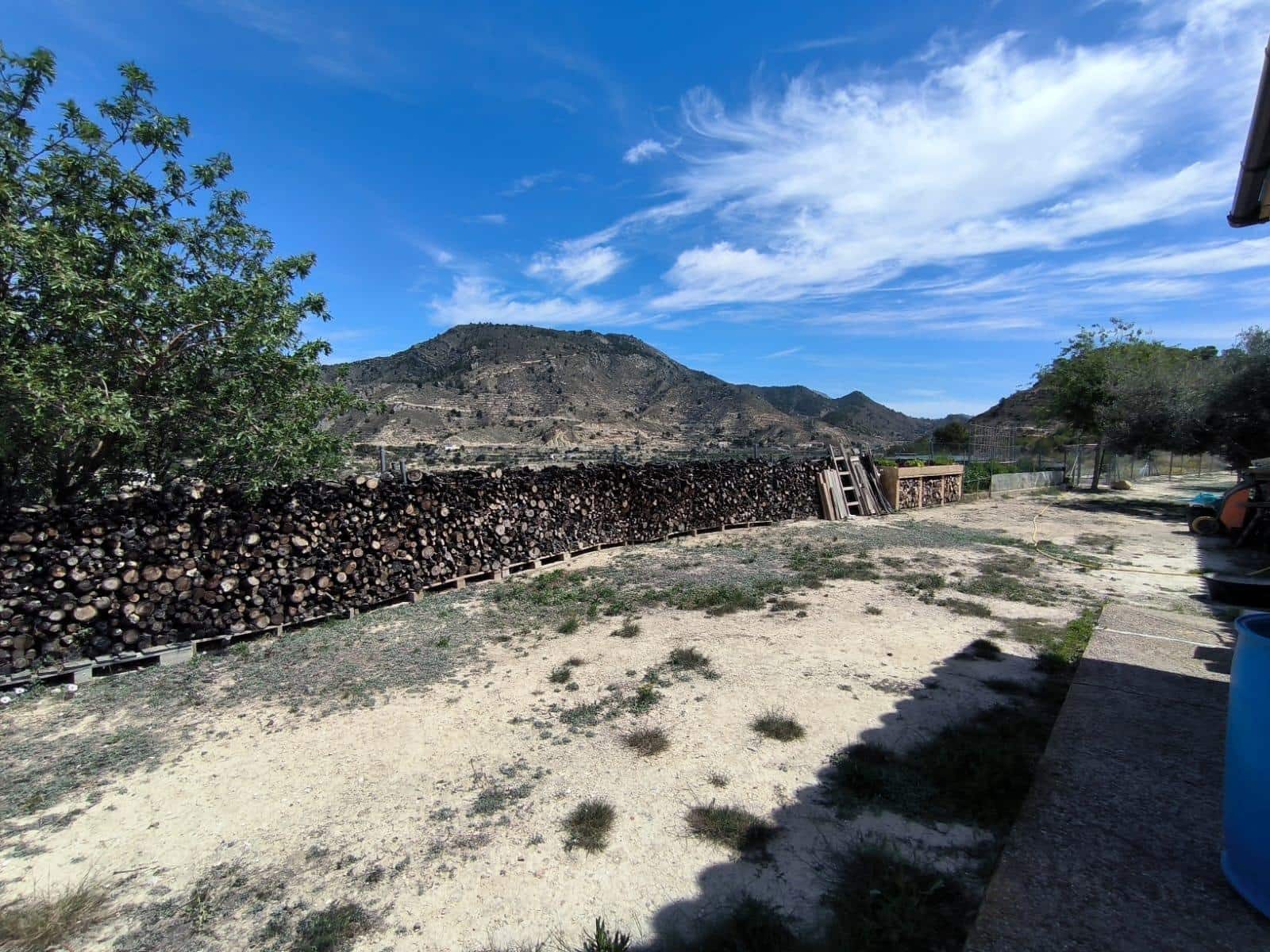 3 soveværelse Villa til salg i Relleu med swimmingpool garage - € 350.000 (Ref: 9458261)