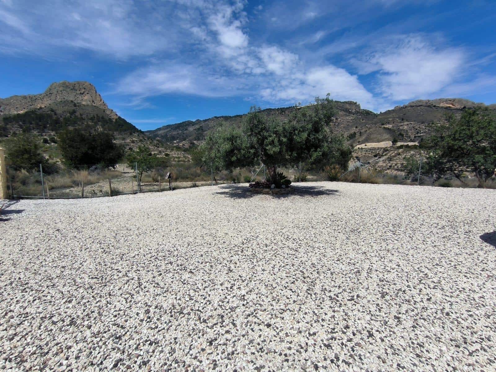 3 soveværelse Villa til salg i Relleu med swimmingpool garage - € 350.000 (Ref: 9458261)