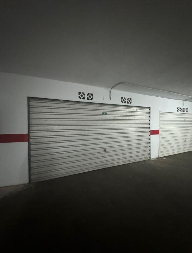 2 bedroom Apartment for sale in Benidorm with pool garage - € 450,000 (Ref: 9458289)