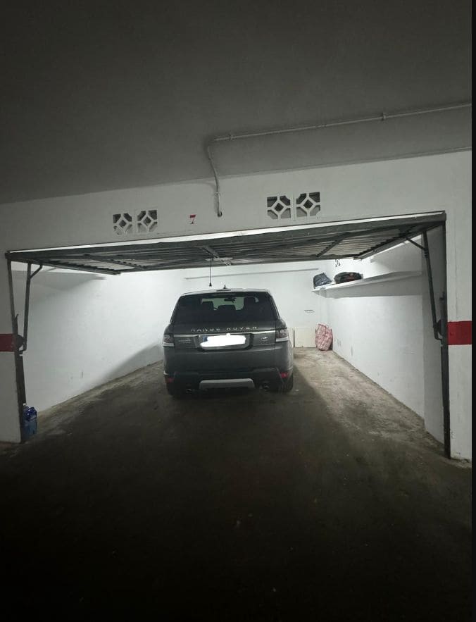 2 bedroom Apartment for sale in Benidorm with pool garage - € 450,000 (Ref: 9458289)