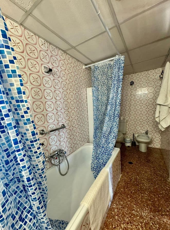 2 bedroom Apartment for sale in Benidorm with pool garage - € 450,000 (Ref: 9458289)