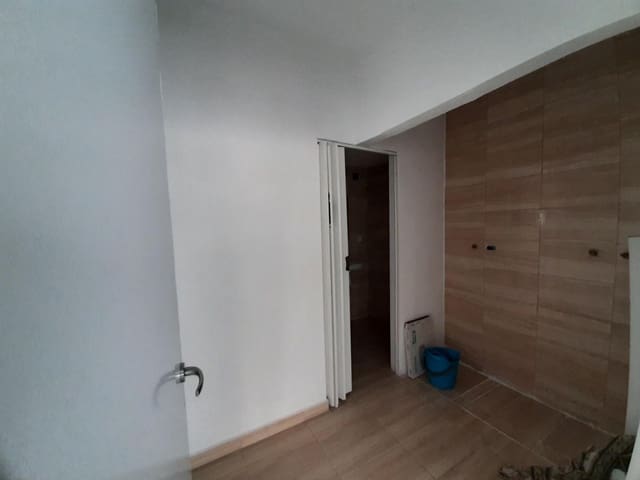 1 slaapkamer Commercieel te koop in Levante, Benidorm - € 126.000 (Ref: 9458291)