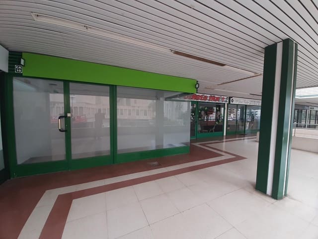 1 slaapkamer Commercieel te koop in Levante, Benidorm - € 126.000 (Ref: 9458291)