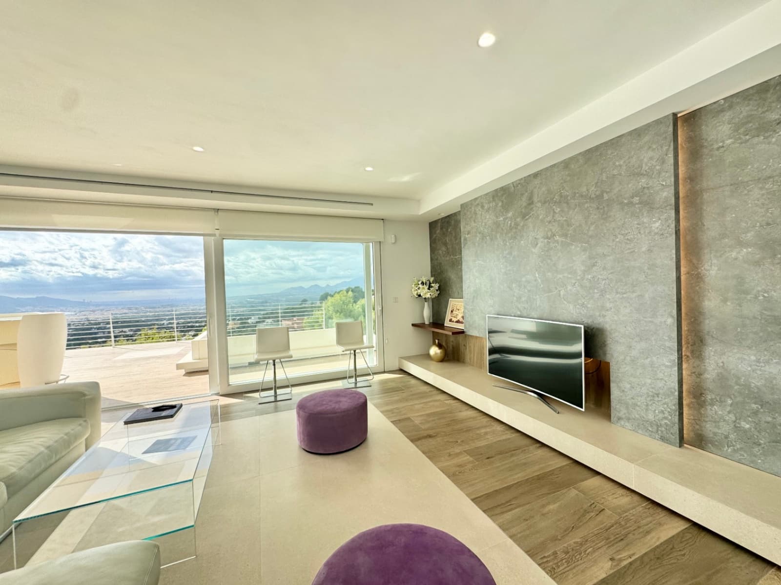 3 bedroom Villa for sale in Altea with pool garage - € 1,850,000 (Ref: 9458292)