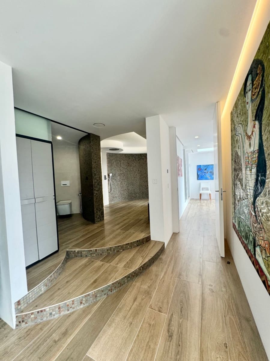 3 bedroom Villa for sale in Altea with pool garage - € 1,850,000 (Ref: 9458292)