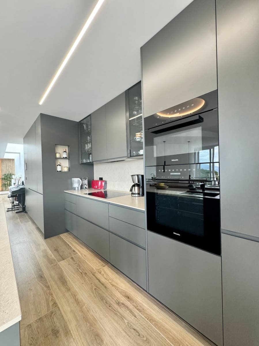 3 bedroom Villa for sale in Altea with pool garage - € 1,850,000 (Ref: 9458292)