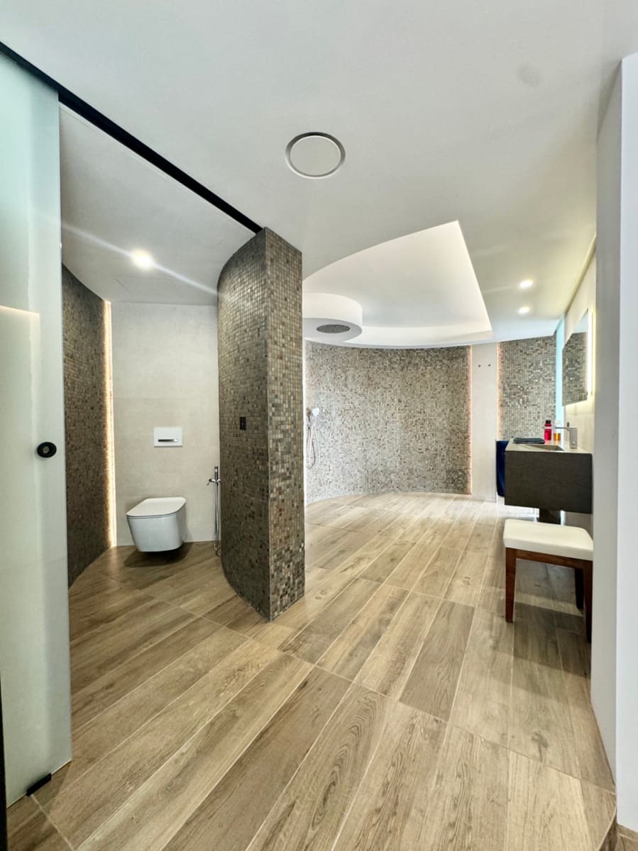 3 bedroom Villa for sale in Altea with pool garage - € 1,850,000 (Ref: 9458292)