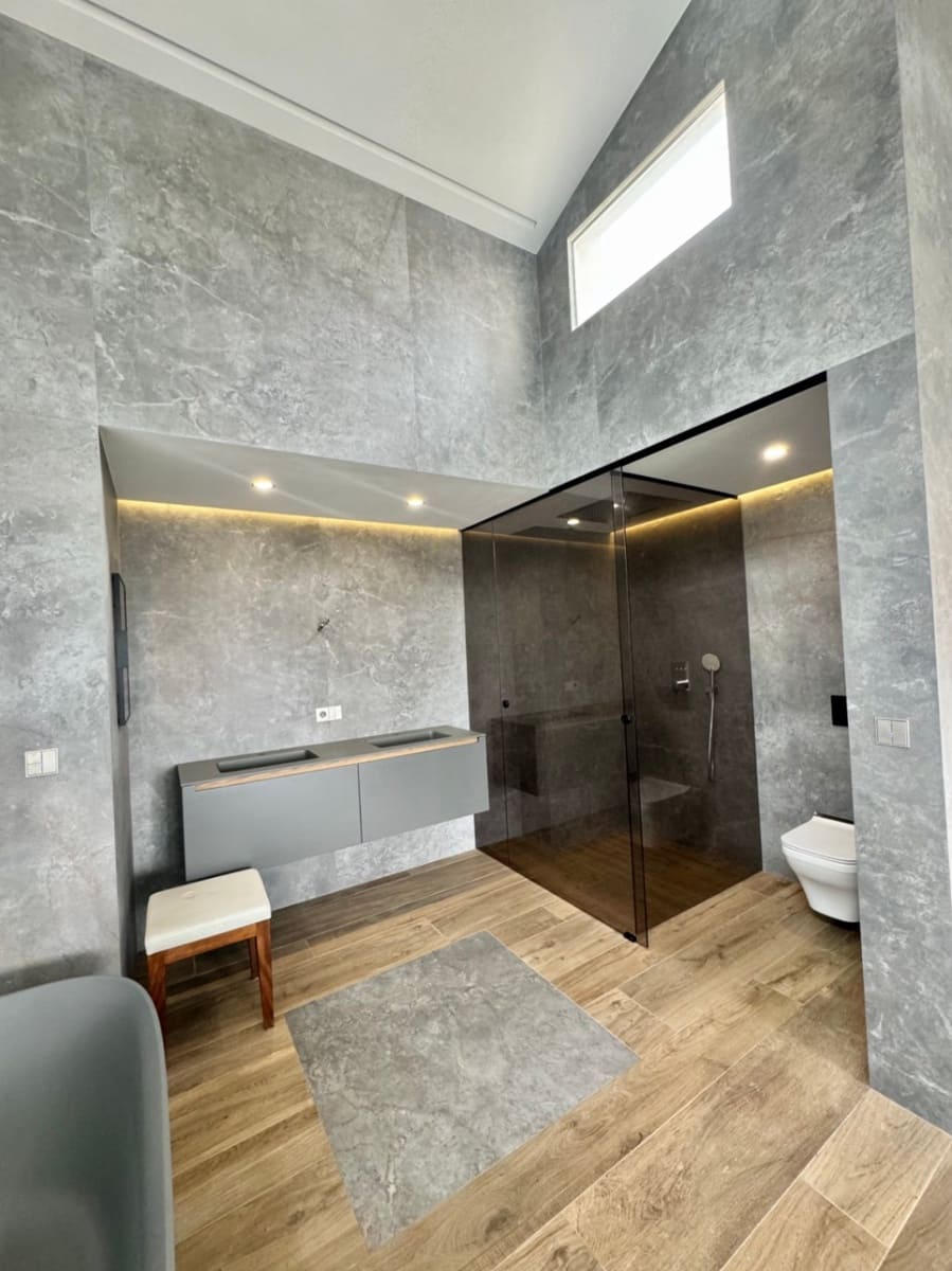 3 bedroom Villa for sale in Altea with pool garage - € 1,850,000 (Ref: 9458292)