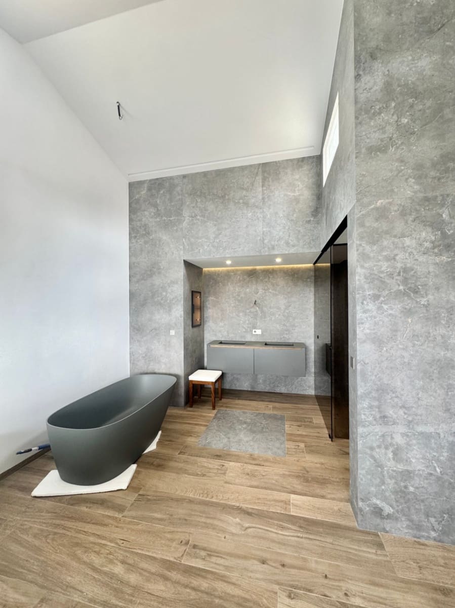 3 bedroom Villa for sale in Altea with pool garage - € 1,850,000 (Ref: 9458292)