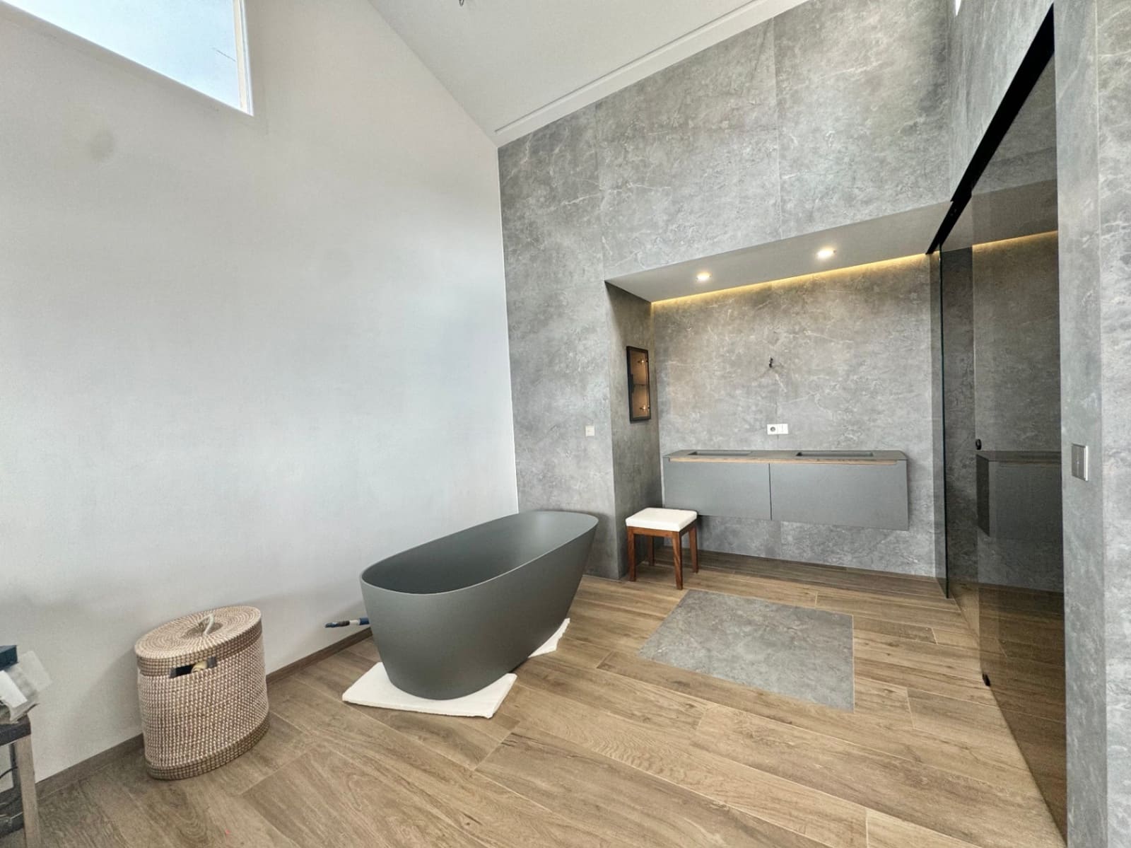 3 bedroom Villa for sale in Altea with pool garage - € 1,850,000 (Ref: 9458292)