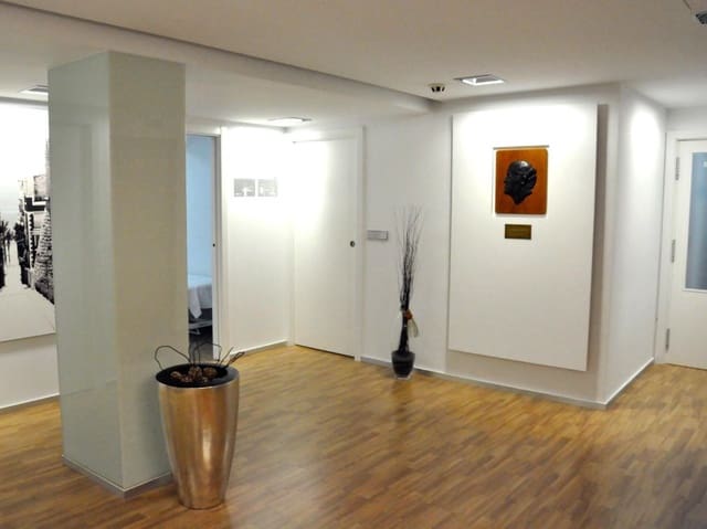 10 soveværelse Erhverv til salg i La Villajoyosa / Vila Joiosa - € 339.000 (Ref: 9458297)