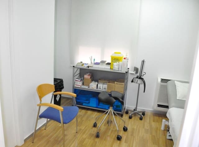 10 soveværelse Erhverv til salg i La Villajoyosa / Vila Joiosa - € 339.000 (Ref: 9458297)