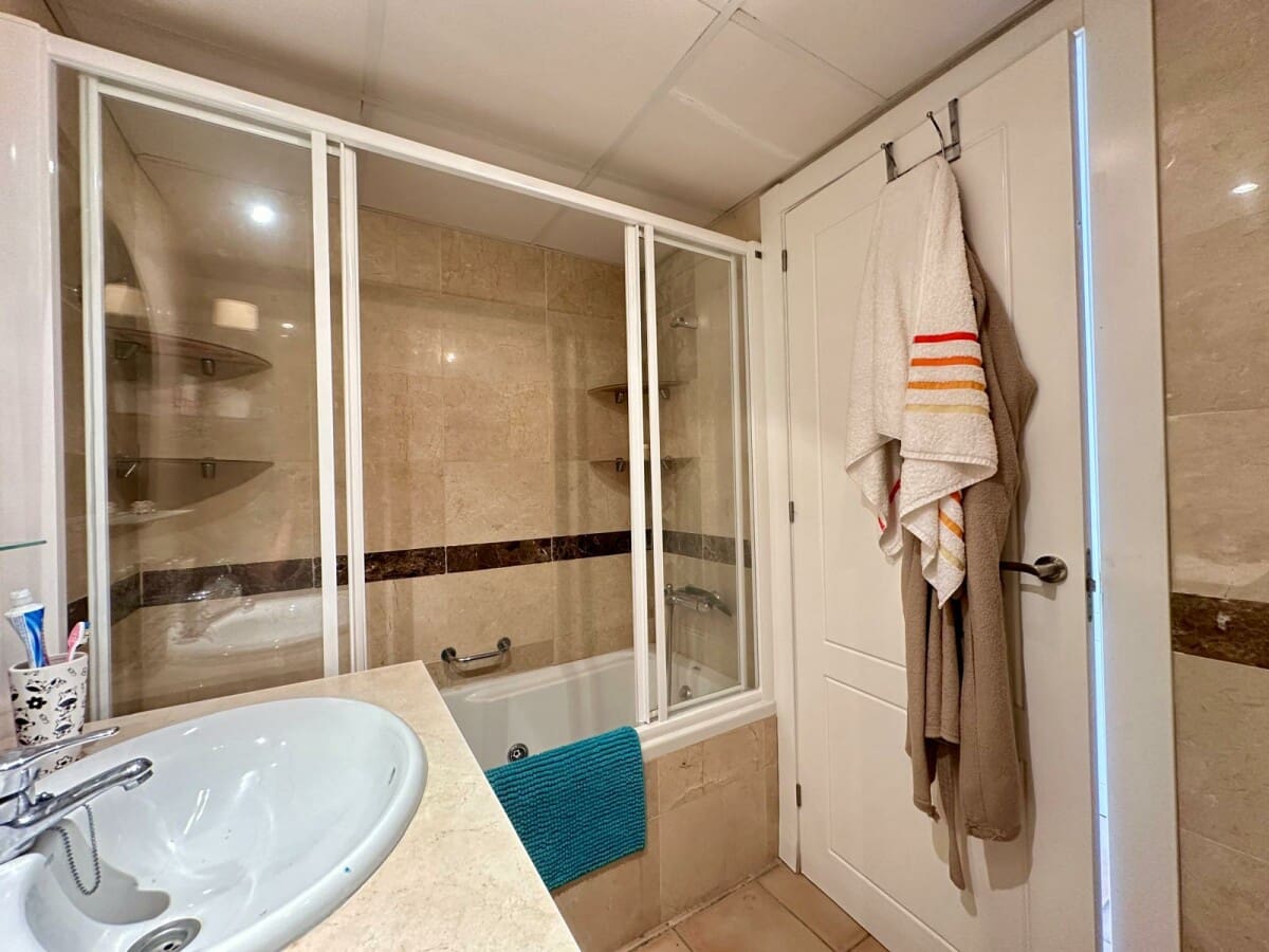 Apartamento de 2 habitaciones en Altea en venta con piscina garaje - 348.000 € (Ref: 9458298)