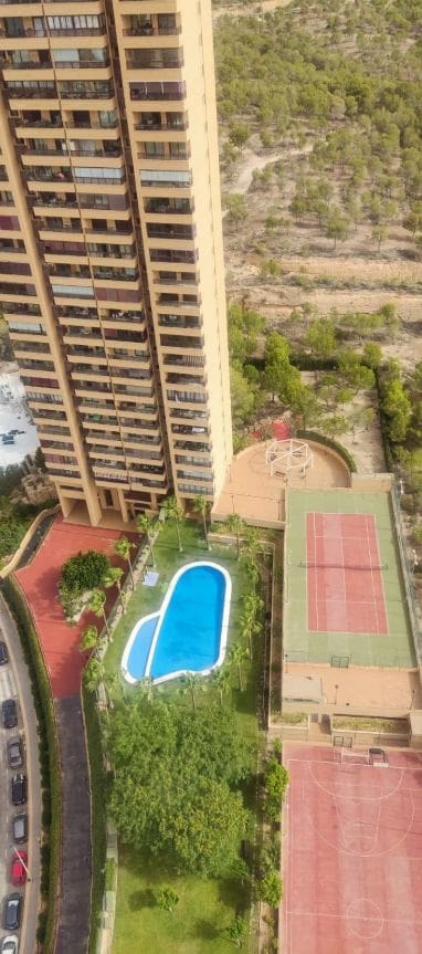 1 slaapkamer Appartement te koop in Benidorm met zwembad garage - € 255.000 (Ref: 9458312)
