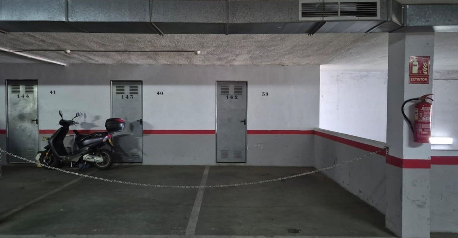 1 slaapkamer Appartement te koop in Benidorm met zwembad garage - € 255.000 (Ref: 9458312)