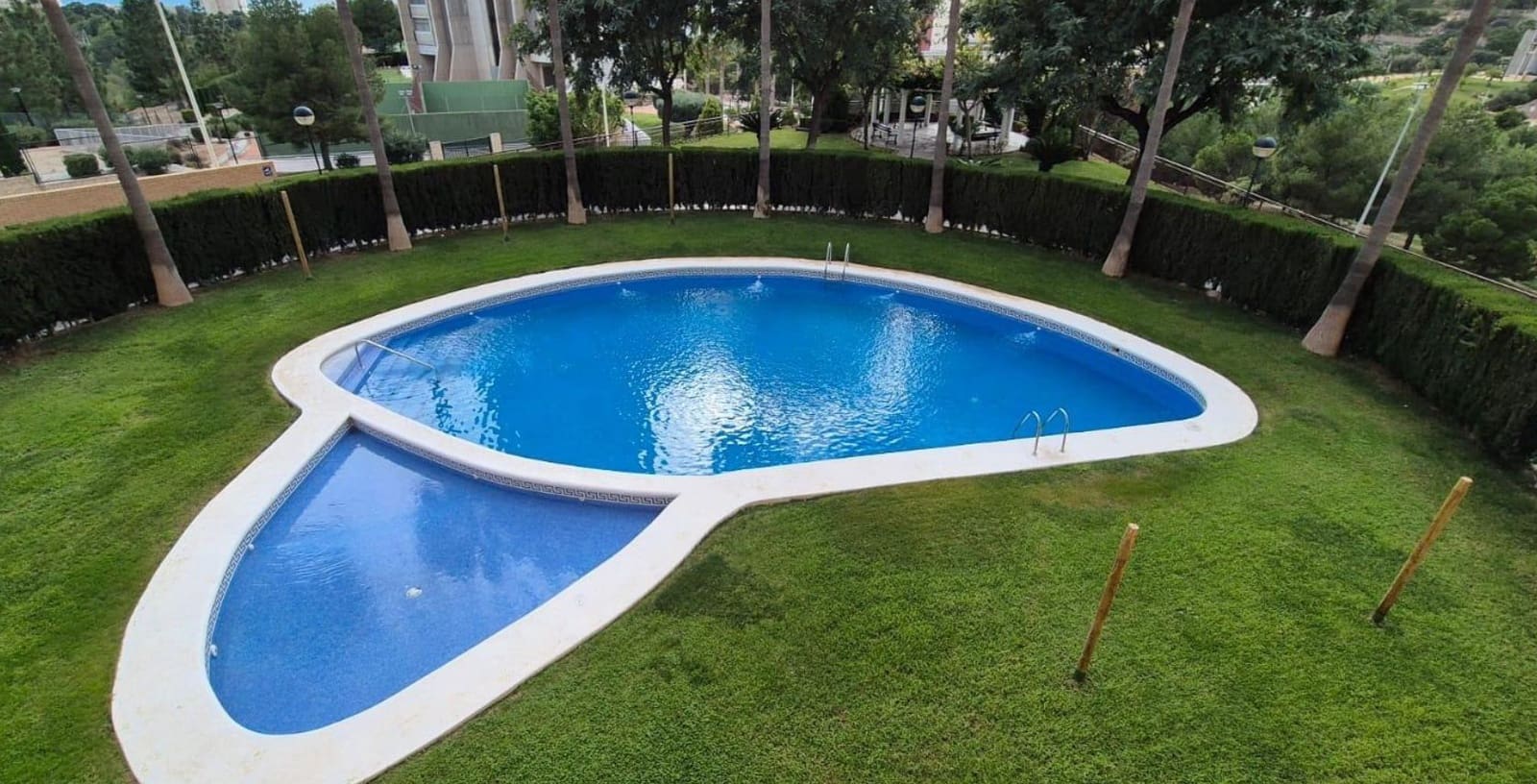 1 slaapkamer Appartement te koop in Benidorm met zwembad garage - € 255.000 (Ref: 9458312)