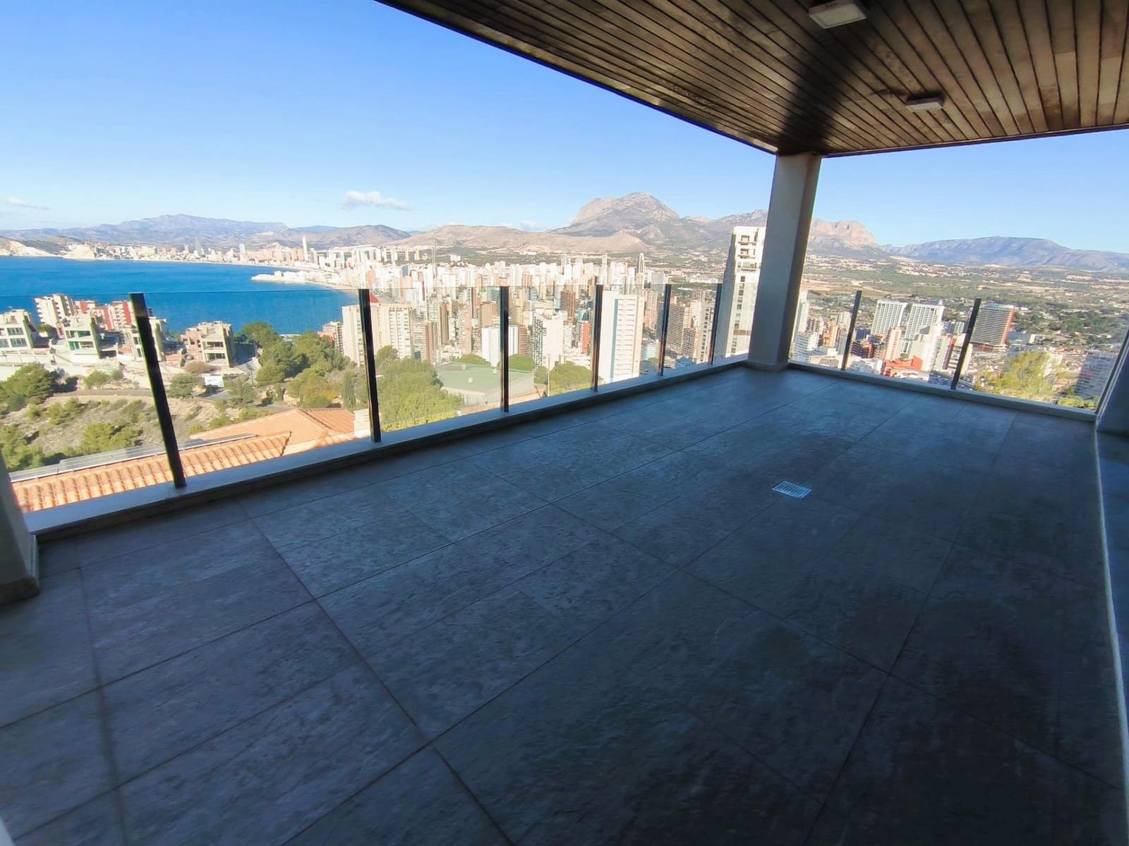 4 chambre Villa/Maison à vendre à Benidorm avec piscine garage - 2 650 000 € (Ref: 9458314)
