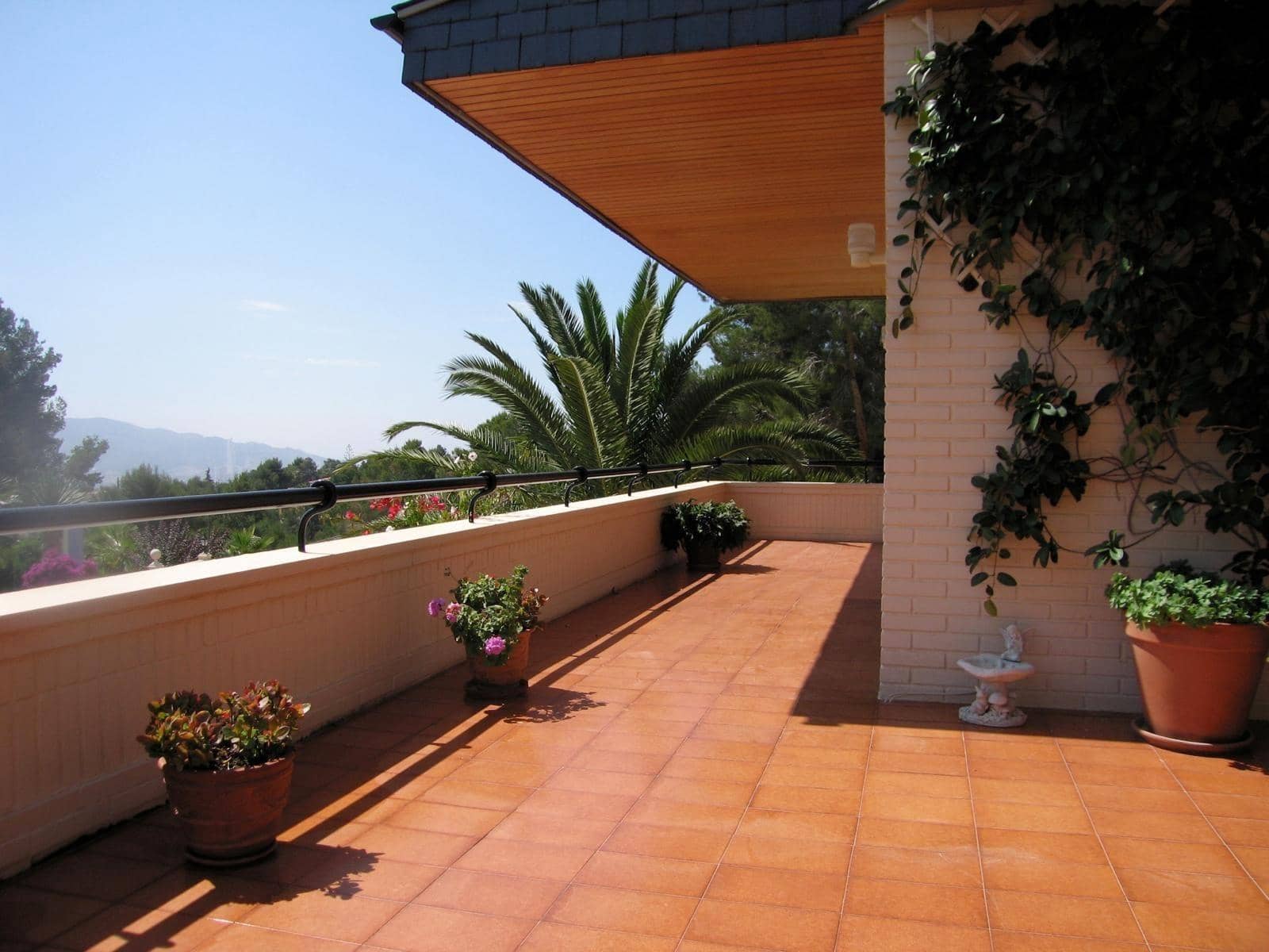 4 Zimmer Villa zu verkaufen in La Nucia mit Pool Garage - 995.000 € (Ref: 9458326)