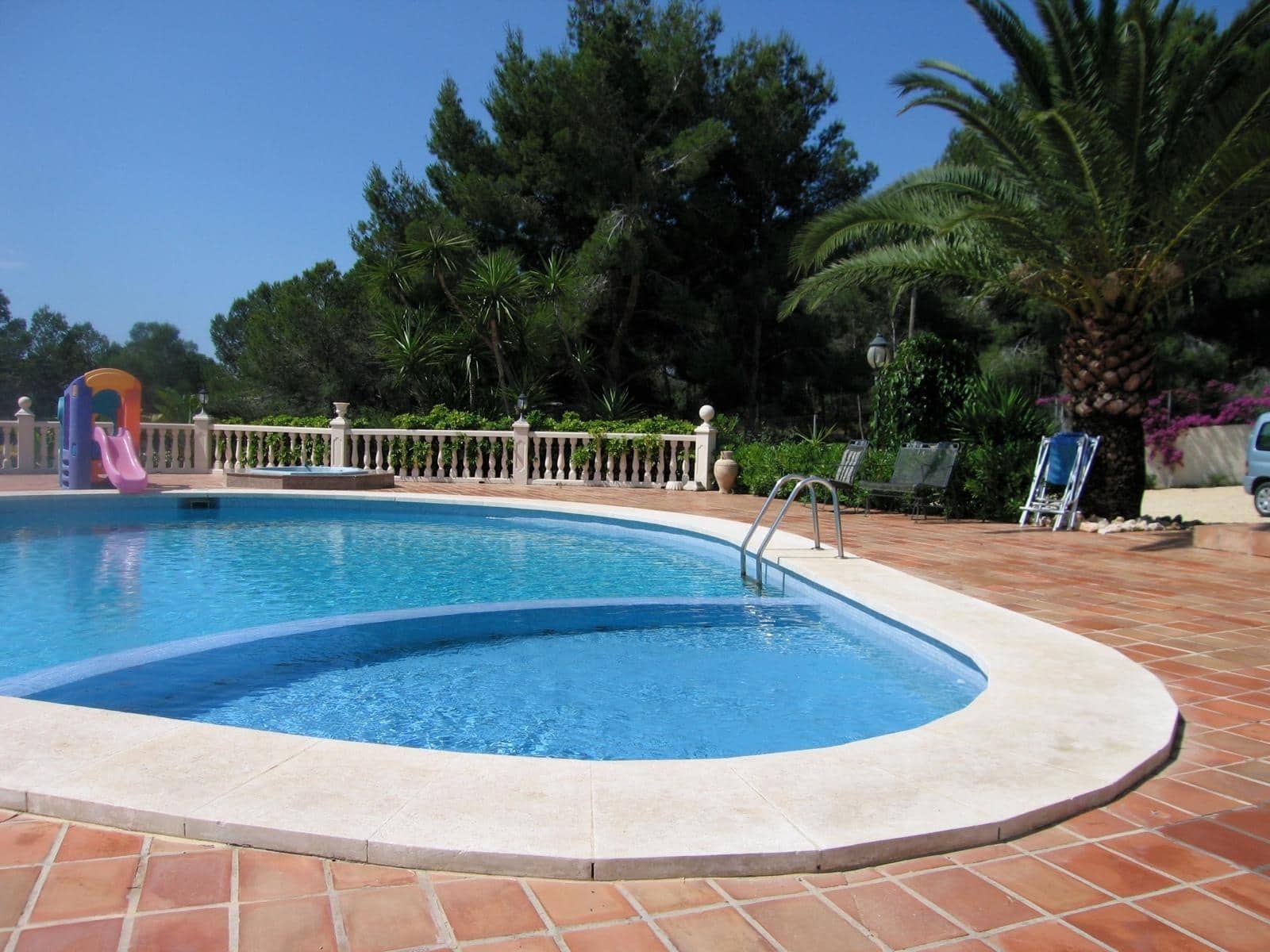 4 Zimmer Villa zu verkaufen in La Nucia mit Pool Garage - 995.000 € (Ref: 9458326)