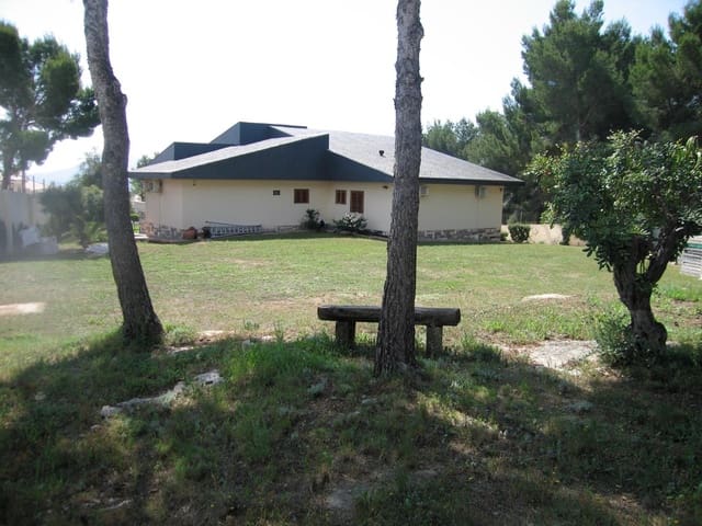 4 Zimmer Villa zu verkaufen in La Nucia mit Pool Garage - 995.000 € (Ref: 9458326)