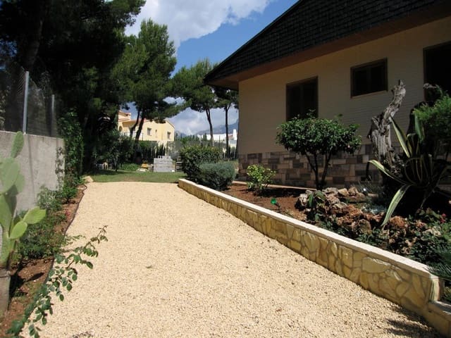 4 Zimmer Villa zu verkaufen in La Nucia mit Pool Garage - 995.000 € (Ref: 9458326)