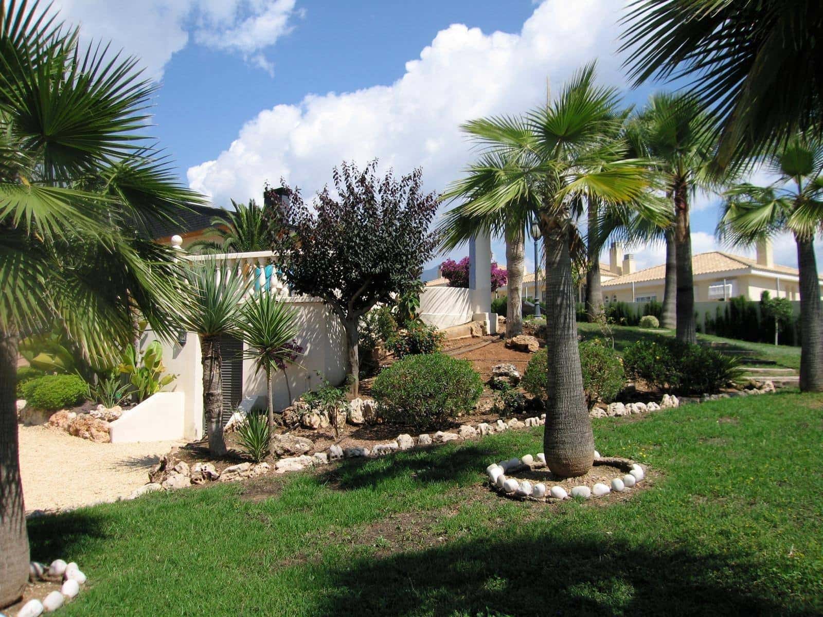 4 Zimmer Villa zu verkaufen in La Nucia mit Pool Garage - 995.000 € (Ref: 9458326)