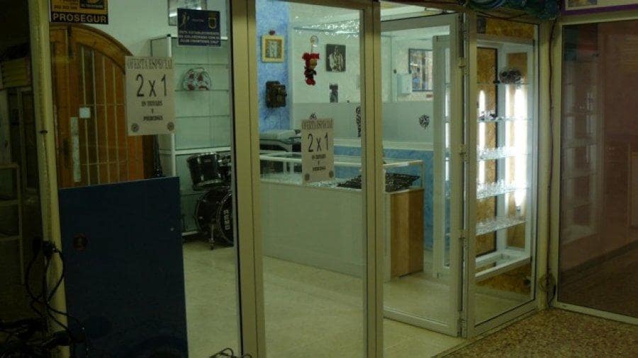 Commercial for sale in Calpe / Calp - € 106,000 (Ref: 9458343)