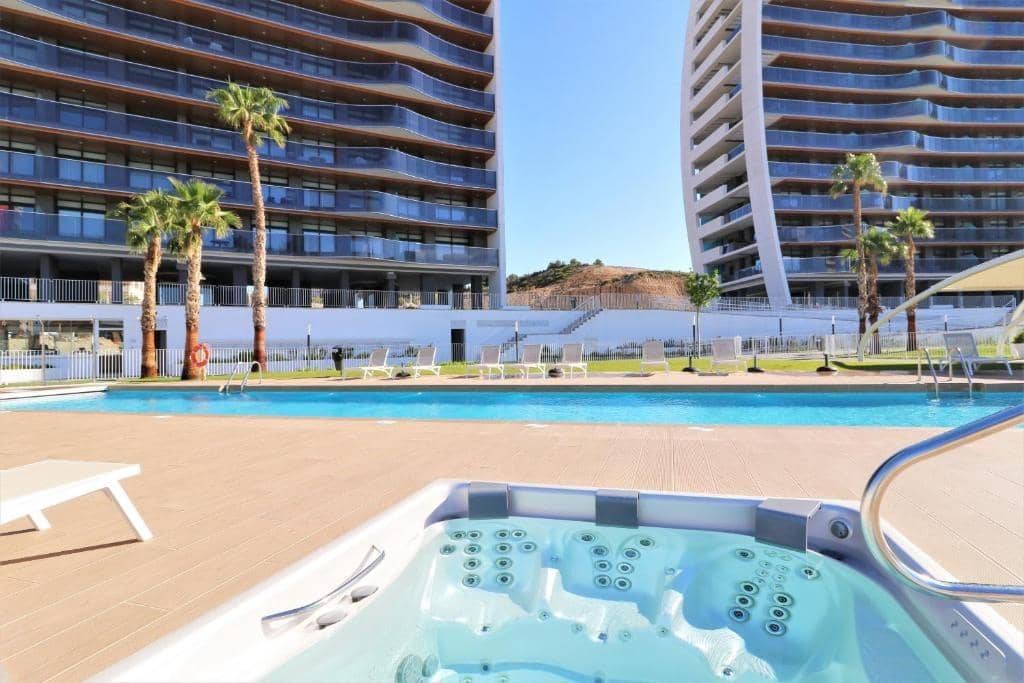 3 bedroom Apartment for sale in Benidorm with pool garage - € 890,000 (Ref: 9458346)