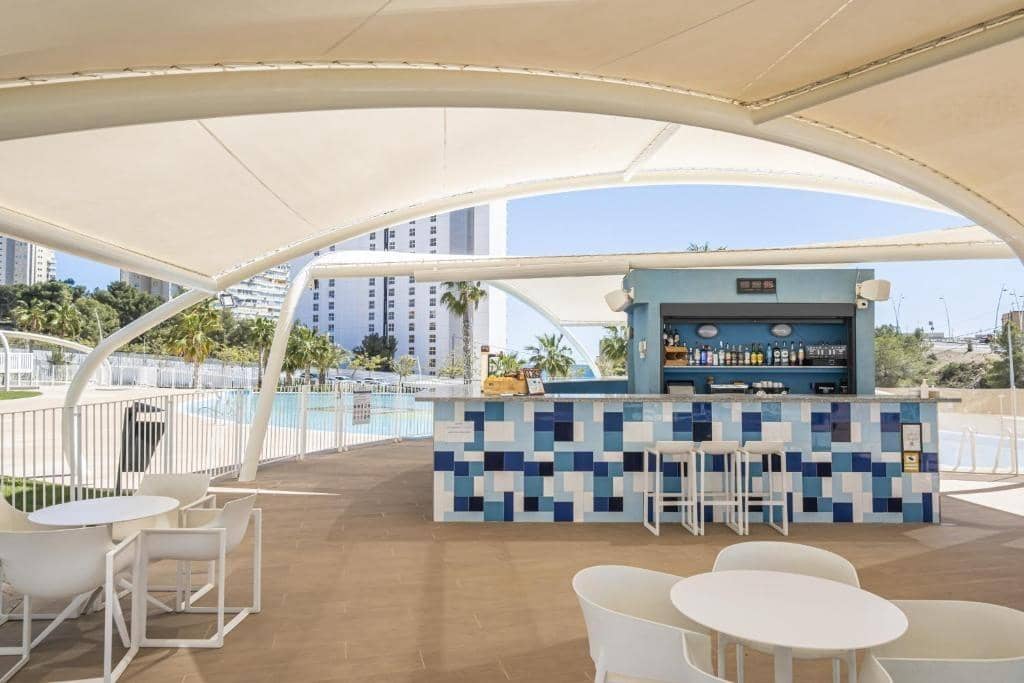 3 bedroom Apartment for sale in Benidorm with pool garage - € 890,000 (Ref: 9458346)