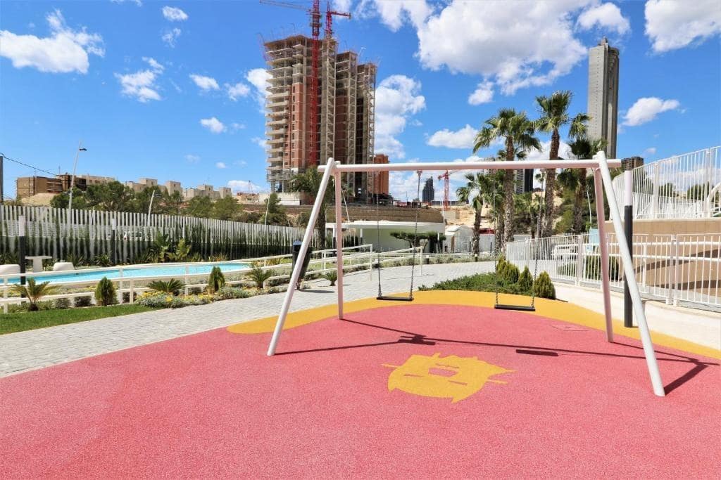 3 bedroom Apartment for sale in Benidorm with pool garage - € 890,000 (Ref: 9458346)