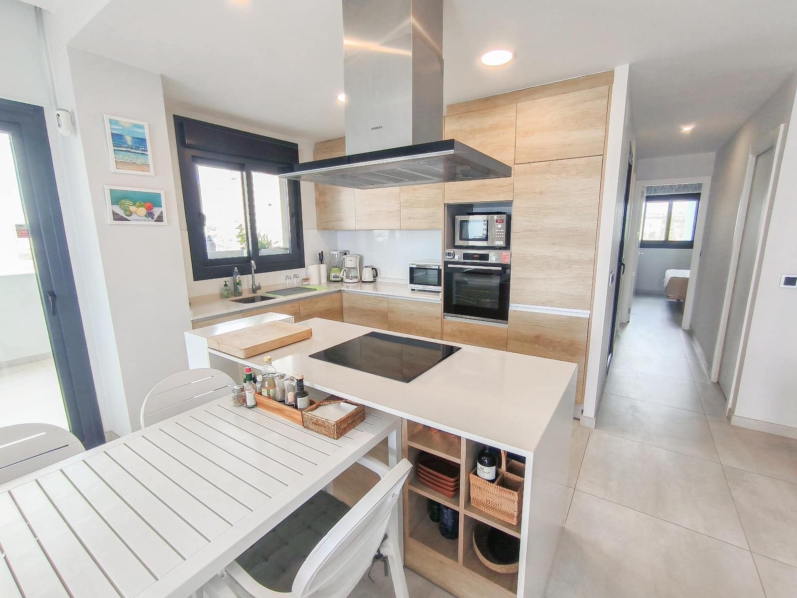 3 bedroom Apartment for sale in Benidorm with pool garage - € 890,000 (Ref: 9458346)