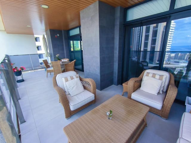 3 bedroom Apartment for sale in Poniente, Benidorm with pool garage - € 890,000 (Ref: 9458346)
