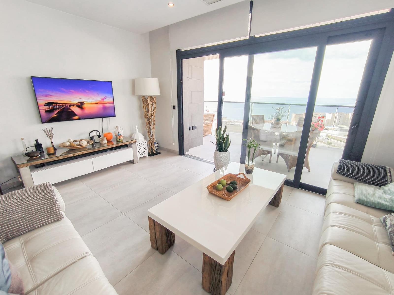 3 bedroom Apartment for sale in Benidorm with pool garage - € 890,000 (Ref: 9458346)