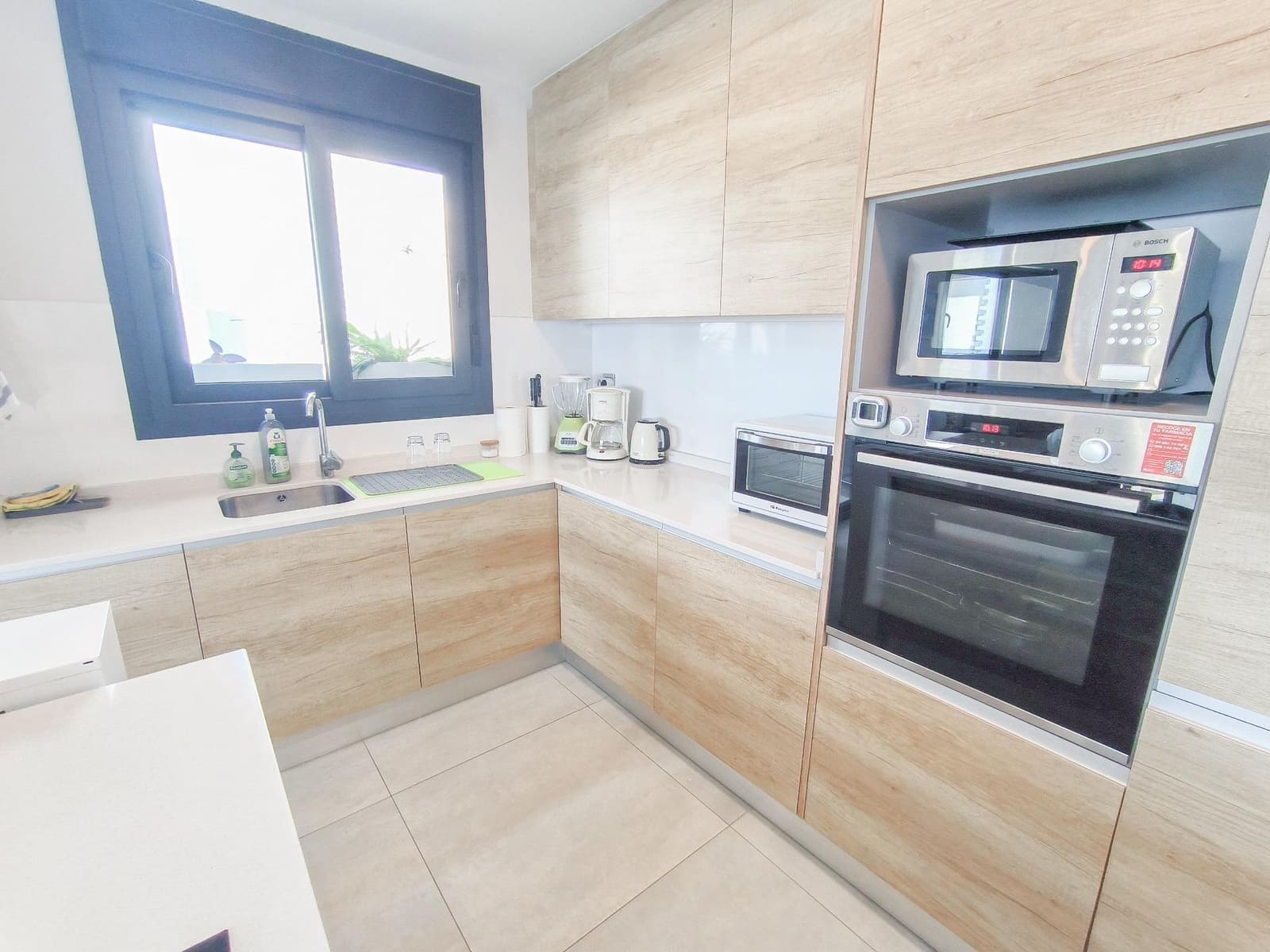 3 bedroom Apartment for sale in Benidorm with pool garage - € 890,000 (Ref: 9458346)