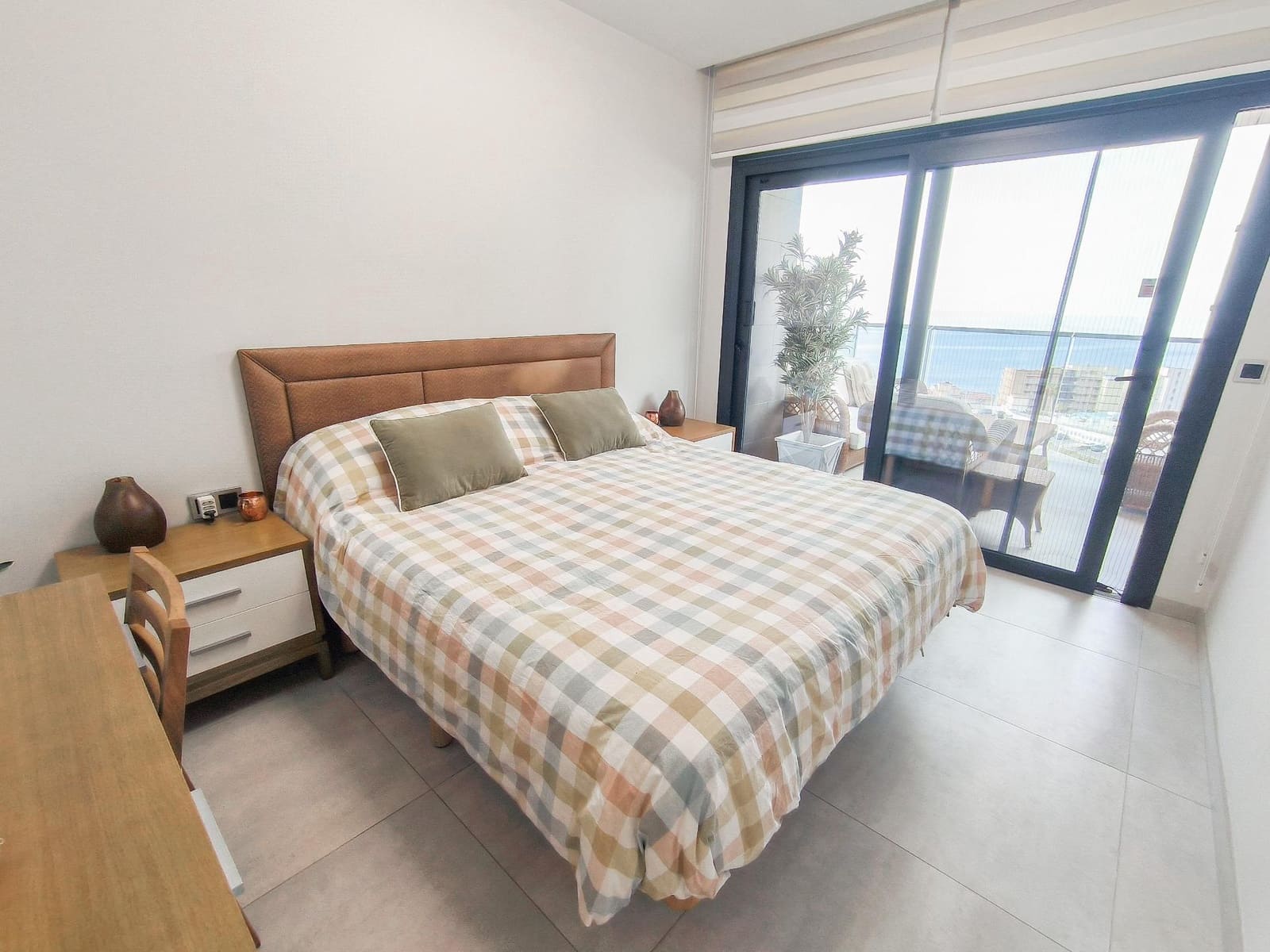3 bedroom Apartment for sale in Benidorm with pool garage - € 890,000 (Ref: 9458346)