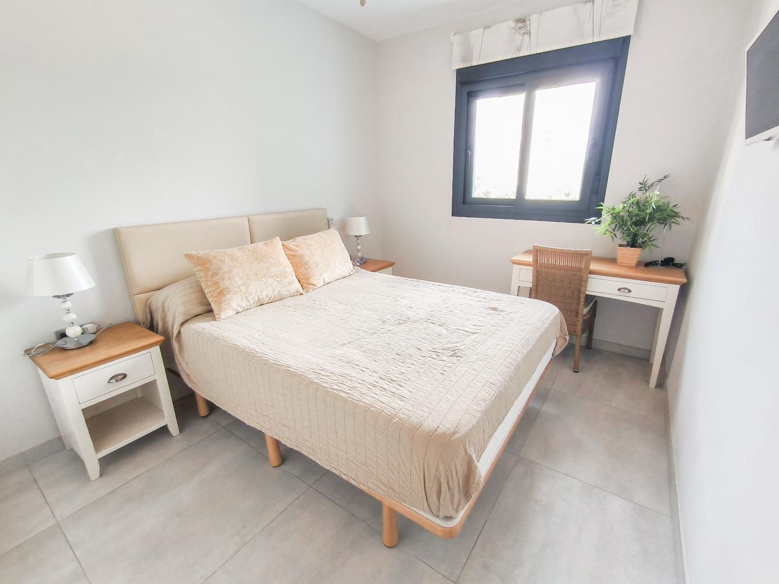 3 bedroom Apartment for sale in Benidorm with pool garage - € 890,000 (Ref: 9458346)