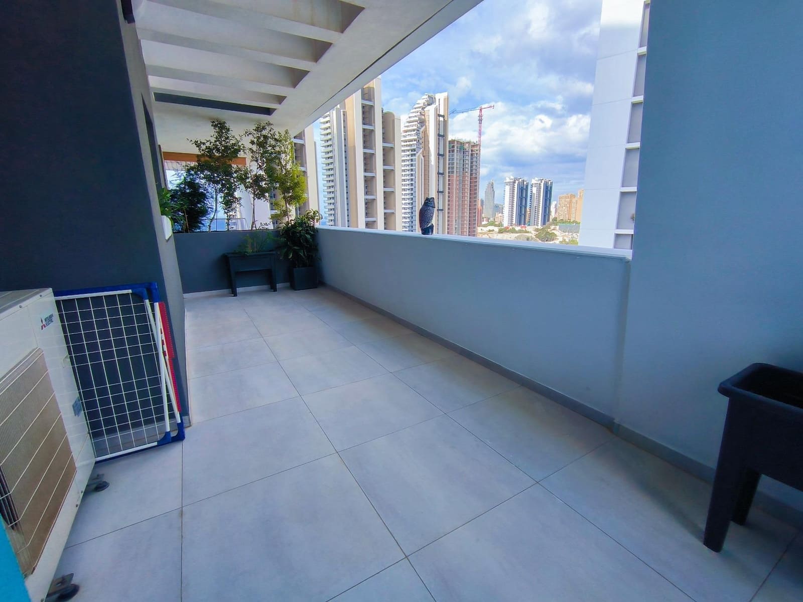 3 bedroom Apartment for sale in Benidorm with pool garage - € 890,000 (Ref: 9458346)
