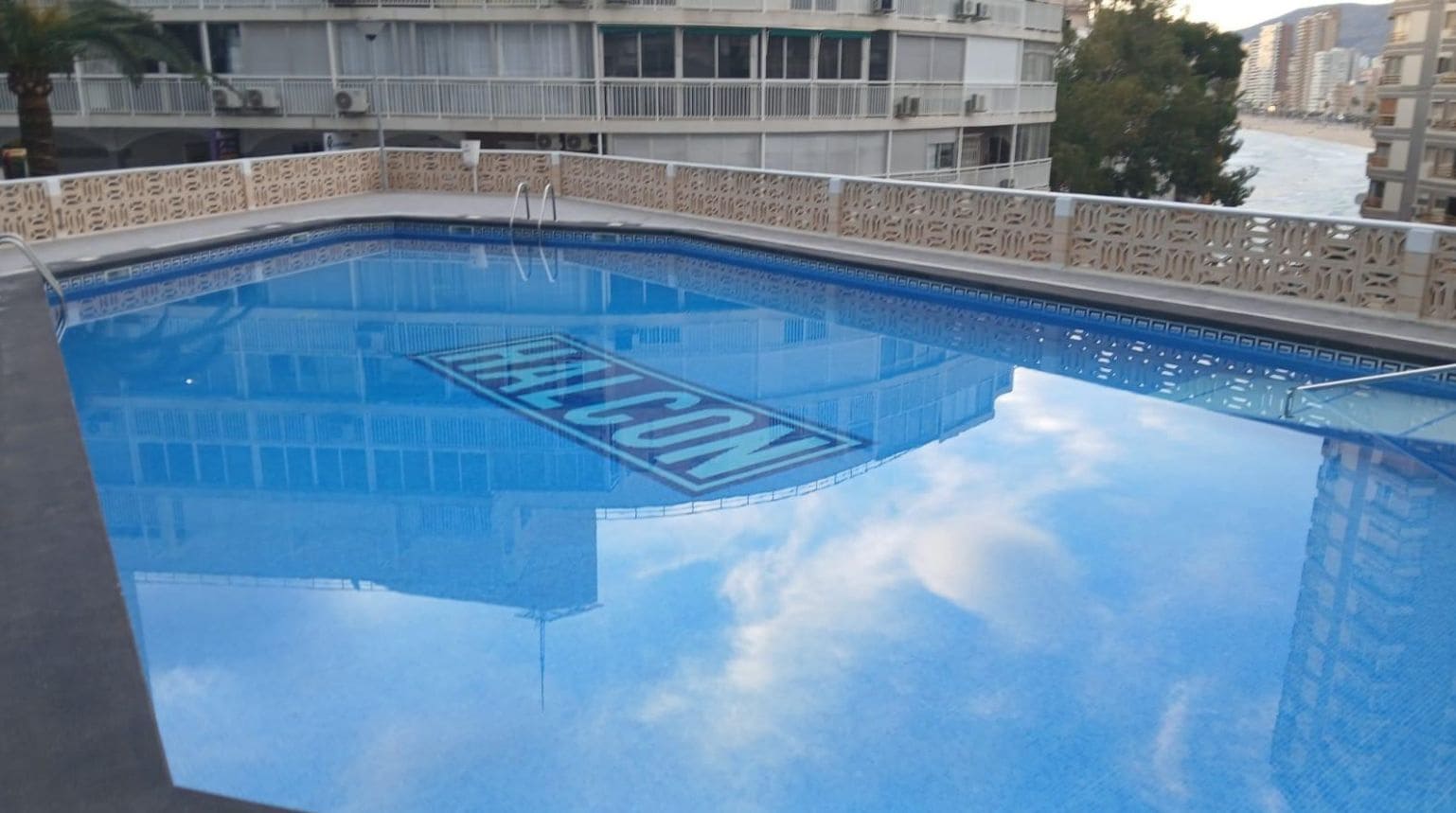 3 soverom Leilighet til salgs i Benidorm med svømmebasseng garasje - € 399 000 (Ref: 9458352)