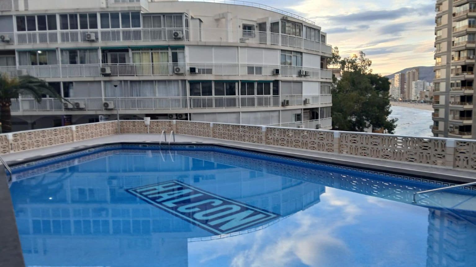 3 soverom Leilighet til salgs i Benidorm med svømmebasseng garasje - € 399 000 (Ref: 9458352)