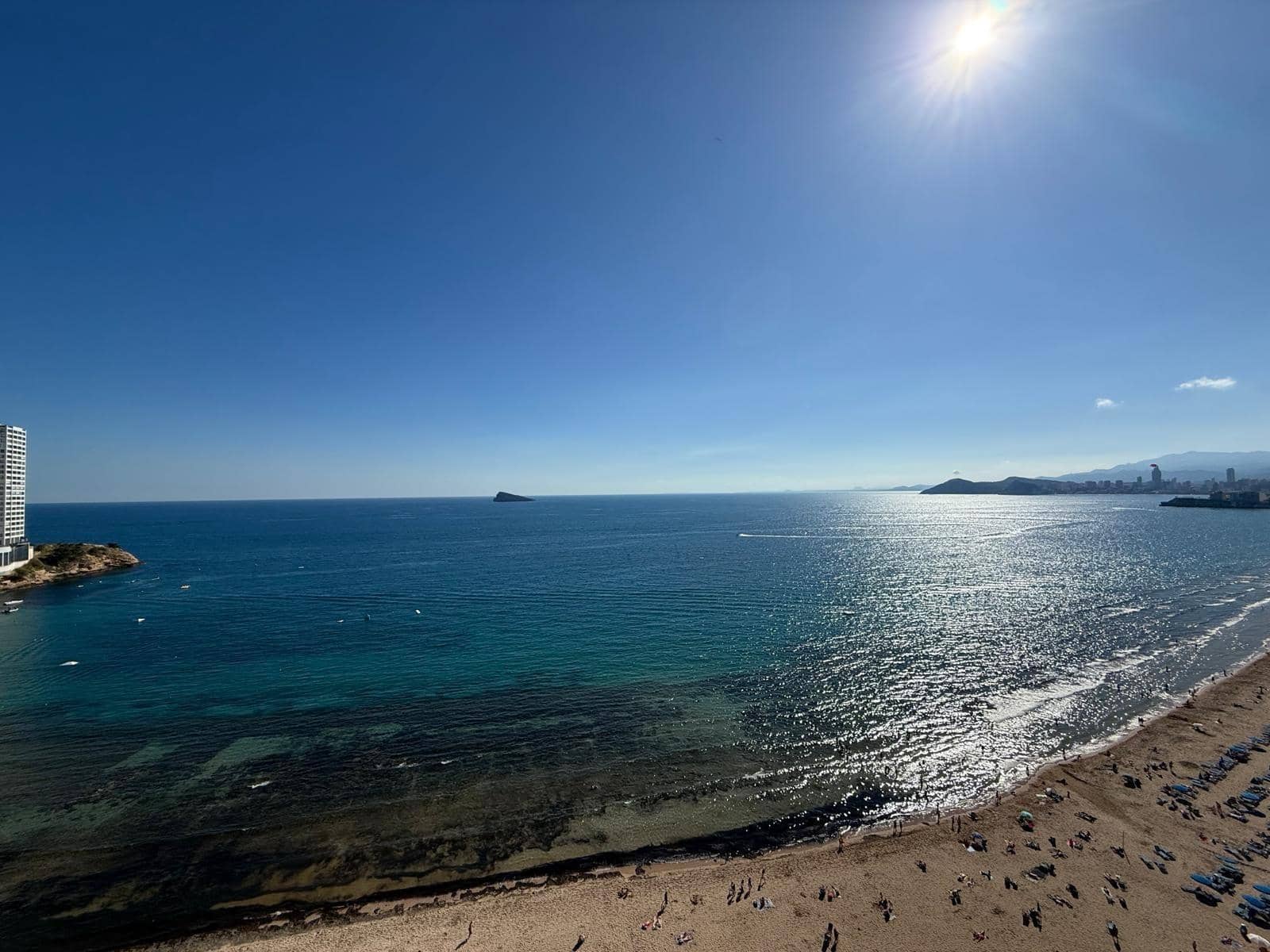 3 sypialnia Apartament na sprzedaż w Benidorm z basenem garażem - 680 000 € (Ref: 9458360)