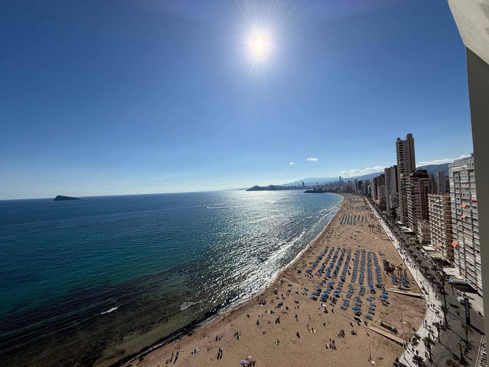 3 sypialnia Apartament na sprzedaż w Benidorm z basenem garażem - 680 000 € (Ref: 9458360)