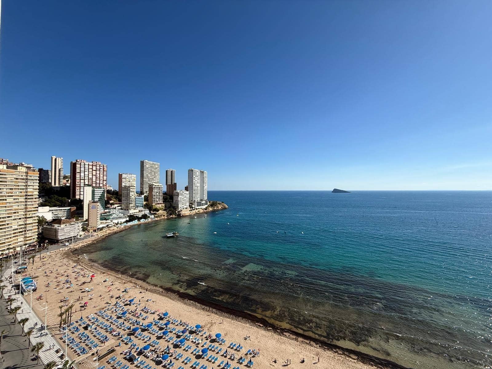 3 sypialnia Apartament na sprzedaż w Benidorm z basenem garażem - 680 000 € (Ref: 9458360)
