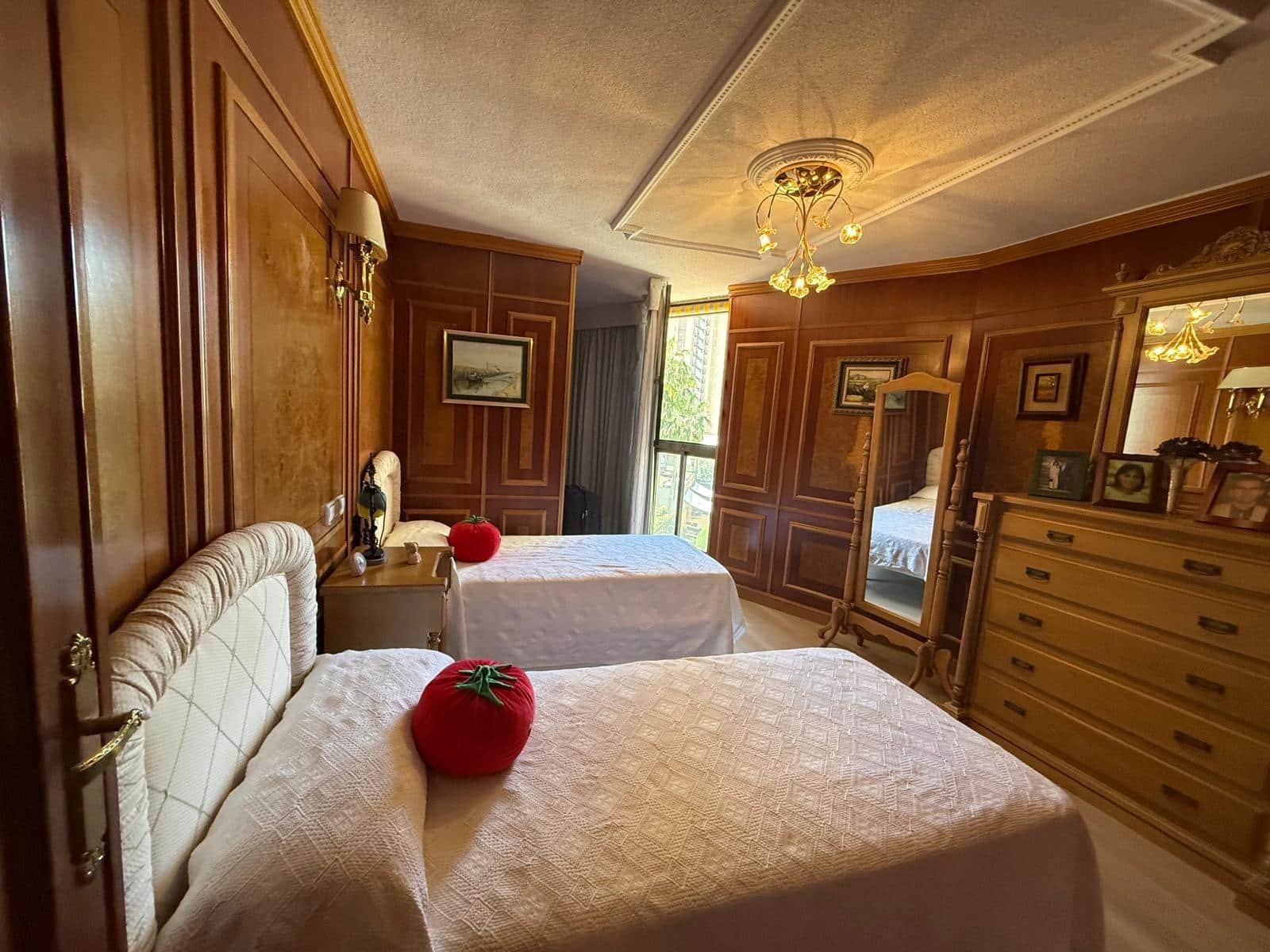 2 bedroom Apartment for sale in Benidorm with pool garage - € 370,000 (Ref: 9458361)