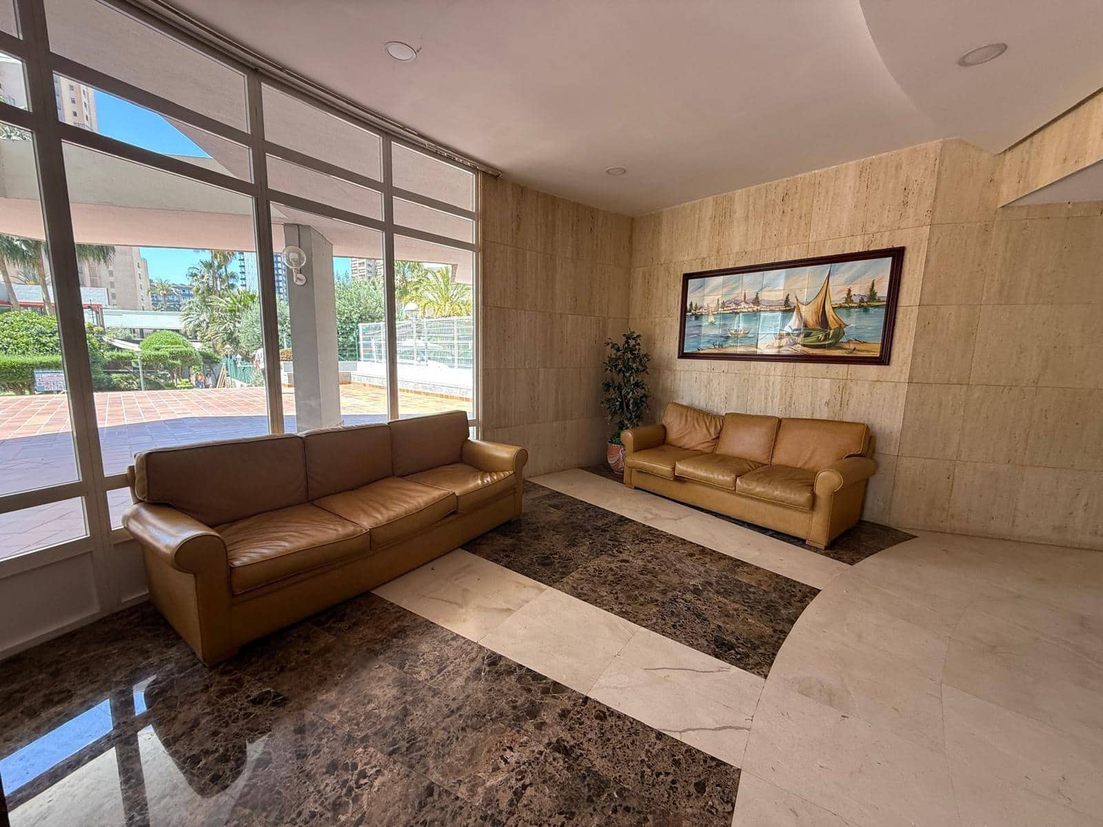 2 bedroom Apartment for sale in Benidorm with pool garage - € 370,000 (Ref: 9458361)