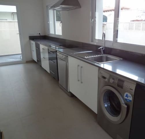 Chalet de 3 habitaciones en Alfaz del Pi / L'Alfàs del Pi en venta con piscina garaje - 525.000 € (Ref: 9458366)