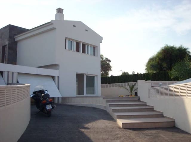 Chalet de 3 habitaciones en Alfaz del Pi / L'Alfàs del Pi en venta con piscina garaje - 525.000 € (Ref: 9458366)