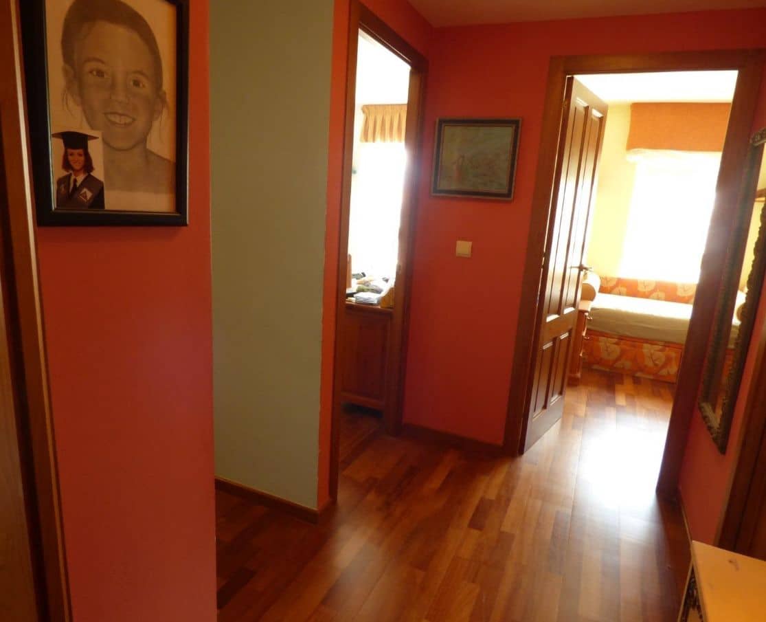 3 bedroom Apartment for sale in Benidorm with pool garage - € 297,000 (Ref: 9458377)