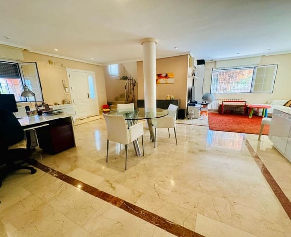 4 soverom Villa til salgs i Alfaz del Pi / L'Alfàs del Pi med svømmebasseng garasje - € 685 000 (Ref: 9458379)