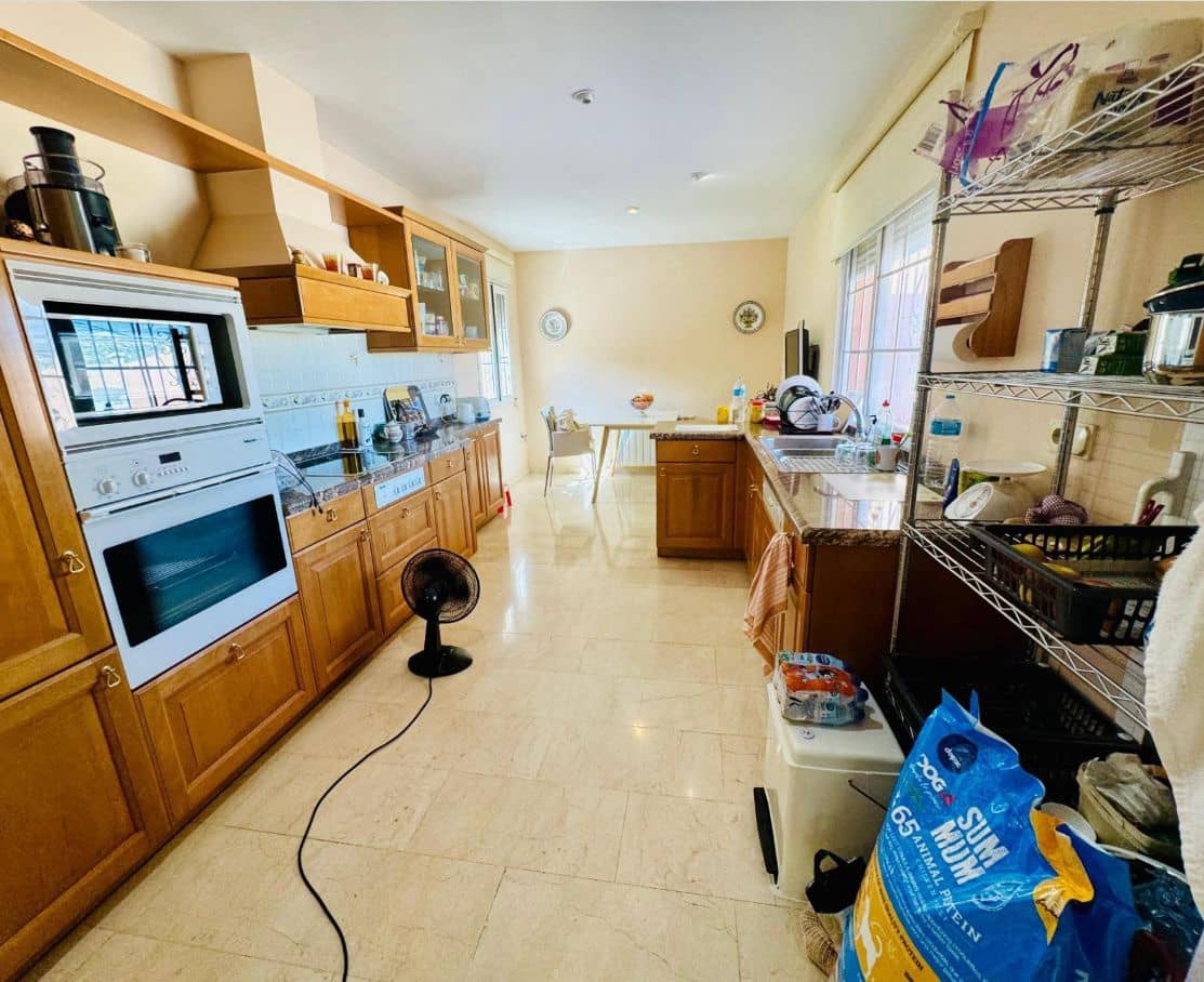 4 soverom Villa til salgs i Alfaz del Pi / L'Alfas del Pi med svømmebasseng garasje - € 685 000 (Ref: 9458379)