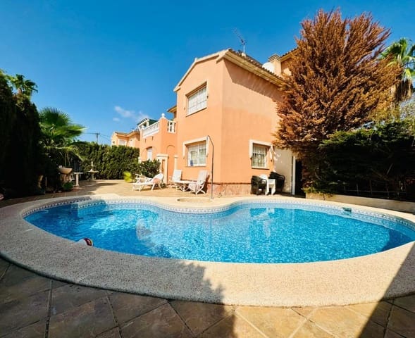 4 soverom Villa til salgs i Alfaz del Pi / L'Alfàs del Pi med svømmebasseng garasje - € 685 000 (Ref: 9458379)